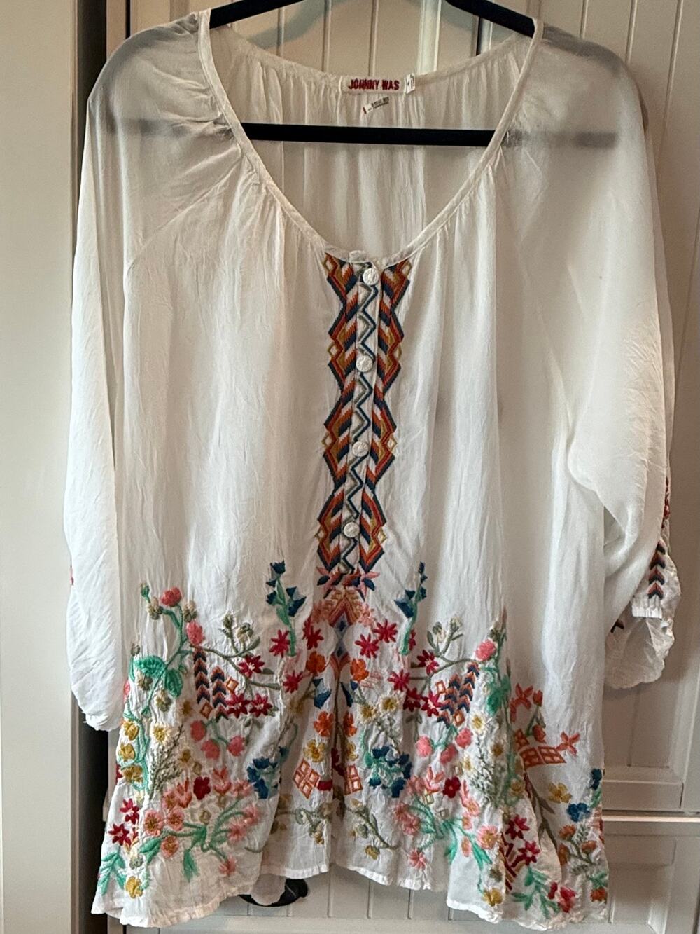 Johnny Was Sarah Blouse white with floral accents and hem XL EUC